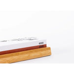 Keukenaccessoires - KOTAI slijpset met dubbelzijdige slijpsteen korrel 2000/6000, antislip bamboe voet, pletsteen en 15 graden hoekgeleider - Collection200